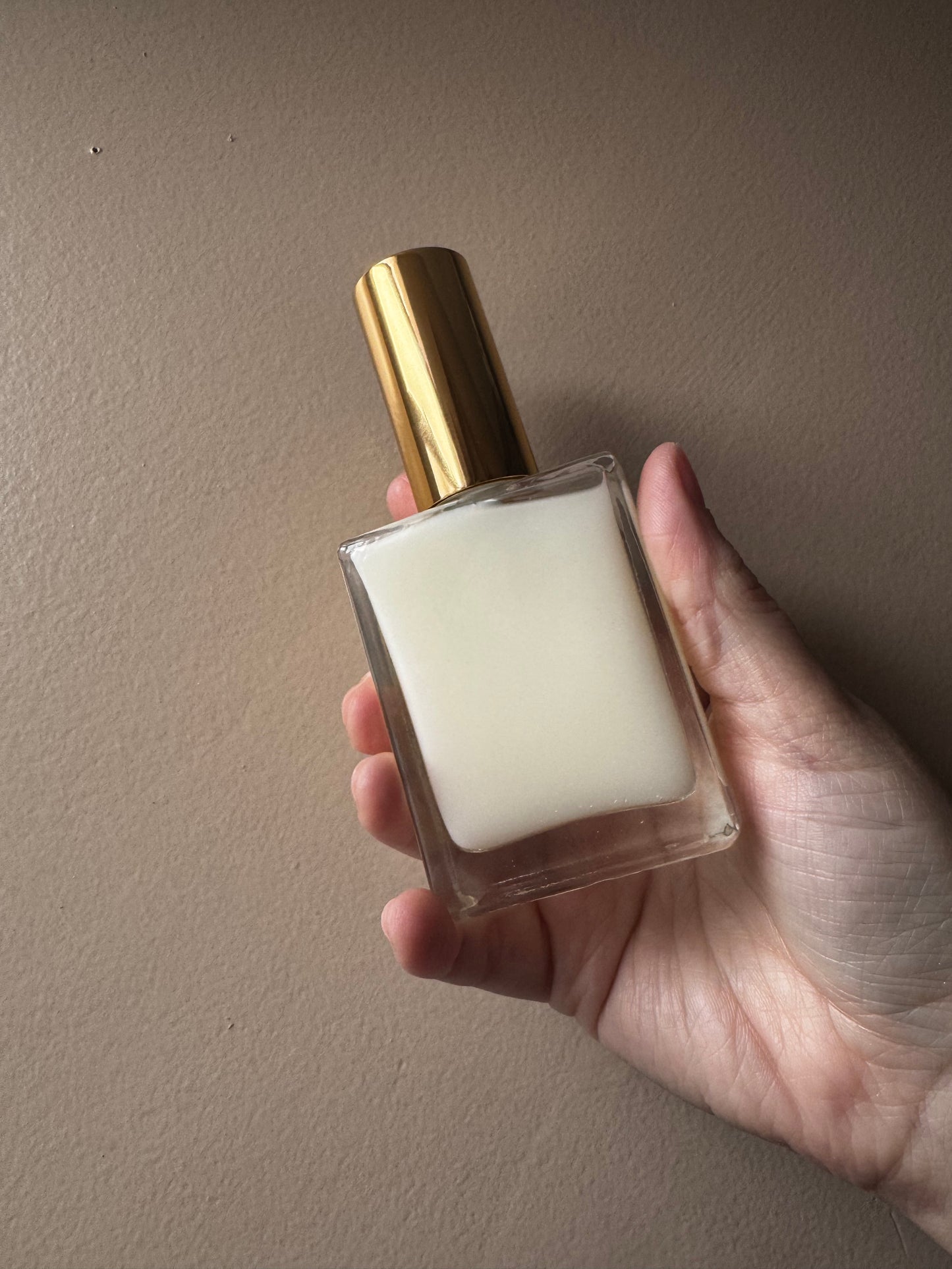 Saltswan Personal Fragrance | Tenderly I Am Devoured, Lyndall Clipstone
